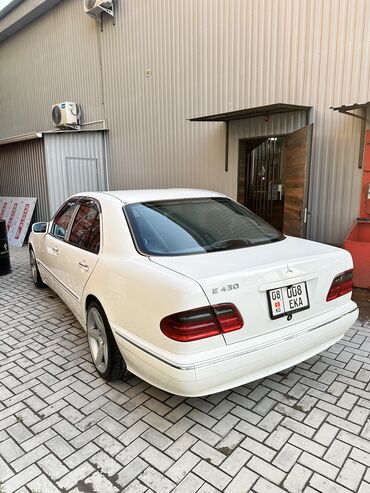 Mercedes-Benz: Mercedes-Benz E-Class: 2001 г., 4.3 л, Автомат, Бензин, Седан