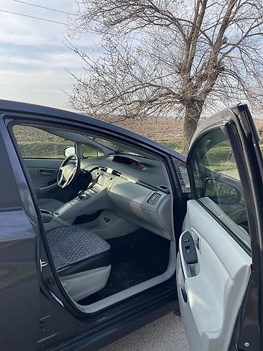 Toyota: Toyota Prius: 2013 г., 1.8 л, Вариатор, Гибрид, Хэтчбэк — 8