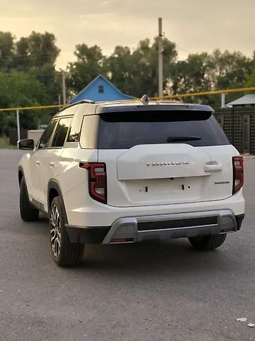 xpeng p7: Ssangyong Torres: 2022 г., 1.5 л, Автомат, Бензин, Внедорожник — 2