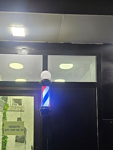 Digər mağaza avadanlığı: Bərbərxana üçün xarici işarə/fener – klassik qırmızı‑ağ‑mavi zolaqlı — 1