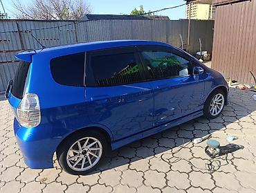 авто крепеж: Honda Fit: 2005 г., Автомат, Бензин, Хэтчбэк — 3
