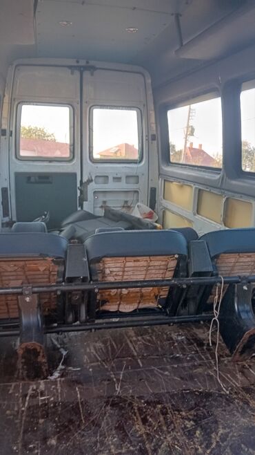 Auto delovi: Kupujem Bosh pumpu za Ford Eskort 1.8. 99 god. ( sestica dizel) — 2