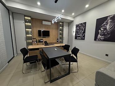 офис квартира: Сдаю Офис целиком: 100 м², В бизнес центре, С ремонтом, С высокими потолками — 5