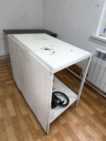 стол для визажиста бу: Темир стол кафеники болчу устуно газ койчубуз Аябай бышык