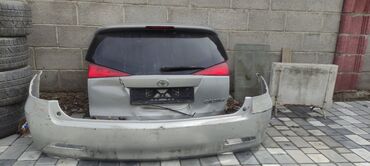 калдин: Багажник капкагы Toyota 2003 г., Колдонулган, түсү - Күмүш,Оригинал