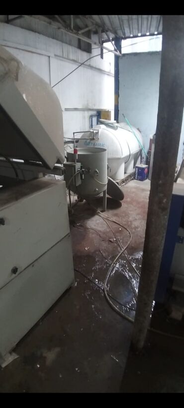 Digər istehsal avadanlığı: Su kesim aparati esasen mermer kesim islerinde istifade edilen — 6