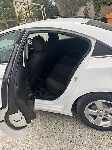 cruze diffuser: Chevrolet Cruze: 1.4 l | 2014 il 282000 km Sedan — 6