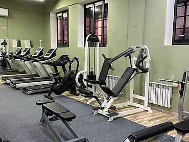 Аренда спортивных залов: ПРОДАЮТСЯ ТРЕНАЖЕРЫ+ШКАФЫ/КОВРЫ/СТОЙКИ цена договорная ! + Тренажёрный — 4