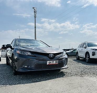 тирактир 80: Toyota Camry: 2020 г., 2.5 л, Вариатор, Гибрид, Седан — 9