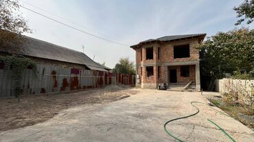 недостроенный дом бишкек: Дом, 240 м², 4 комнаты, Агентство недвижимости, ПСО (под самоотделку)