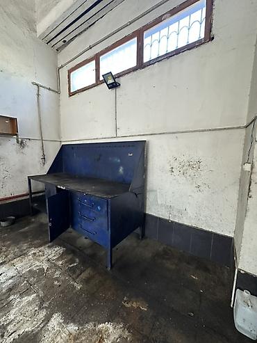 аренда кары: Babək pr-də avtoservis daxilində boks icarəyə verilir. 41kv — 4