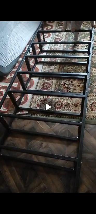 Металлическая полка 
для полок есть отдельные ДВП