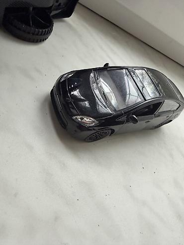 raf4 toyota: Qara rəngli die-cast oyuncaq avtomobil maketi - Korpus: metal — 4