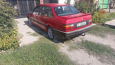bmw 2004: Volkswagen Passat: 1988 г., Механика, Седан — 6