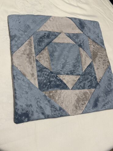 Balış üzləri: Rəng - Qəhvəyi Vilyur Balış üzü — 18