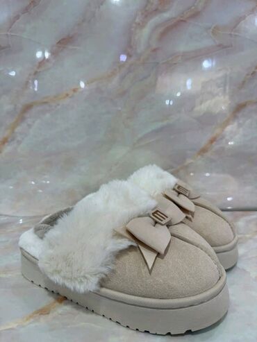 Ugg obuća: Ugg papuče, bоја - Bež, 38 — 3