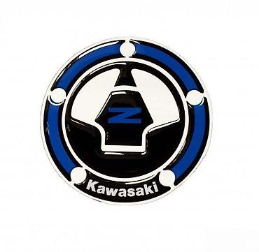 tom: KAWASAKI Z- štitnik čepa- 108 📌 Opis: Samolepljivi štitnik čepa — 1