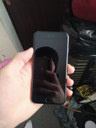 iphone 6 на запчасти: IPhone 7, Б/у, 128 ГБ, Черный, Чехол, 100 %