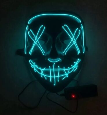 Dəbilqələr: Neon işıqlı, plastikdən hazırlanmış maska. Üz hissəsində tikişləri və