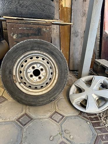 Дөңгөлөктөр монтажда 175 / 70 / R 13, Кыш, Колдонулган, Комплект, Жеңил унаалар, Темир, тешиктери - 4 lalafo.kg да Дөңгөлөктөр монтажда 175 / 70 / R 13, Кыш, Колдонулган, Комплект, Жеңил унаалар, Темир, тешиктери - 4