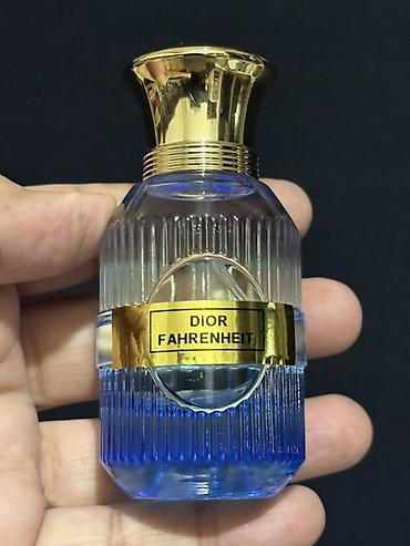 Məhsul: Dior Fahrenheit kişi ətiri (sprey) Təsvir: - Şüşə: Mavi lalafo.az -da Məhsul: Dior Fahrenheit kişi ətiri (sprey) Təsvir: - Şüşə: Mavi