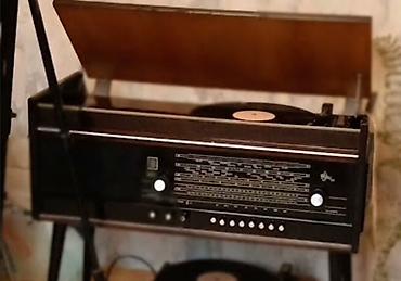 patefon: Retro radiola və vinil pleyer (quraşdırılmış) - Üst qapaqlı, daxili — 1
