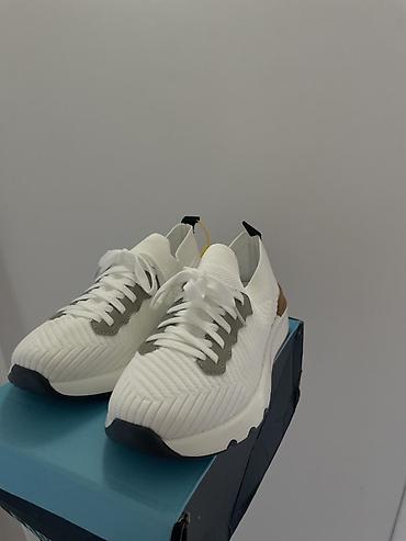 nike dunk: Кроссовки повседневные, мужские/унисекс. Две расцветки: белая и — 2