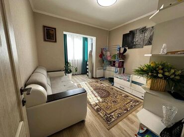Продажа квартир: 2 комнаты, 52 м², 105 серия, 2 этаж, Евроремонт
