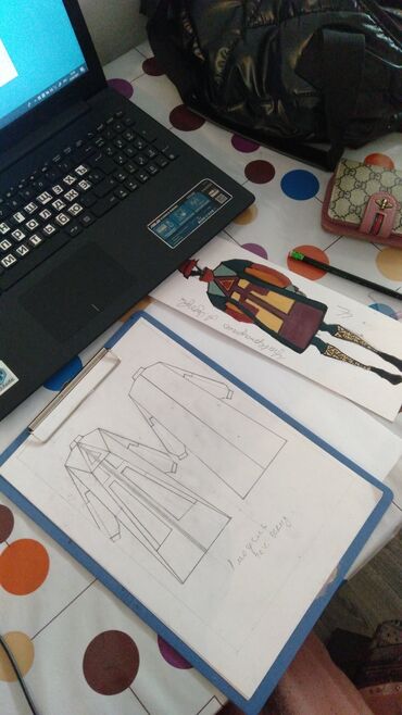 Дизайнер одежды: Дизайнер одежды — 23