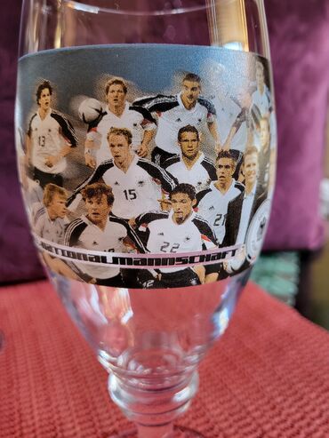 Čaše: Case nove za pivo iz 2005 godine. Case nove,dezen bez ostecenja,sve — 13