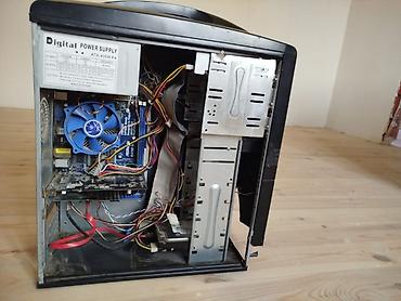 masaustu: LG Flatron monitor + stolüstü kompüter (sistem bloku) Monitor: - — 4