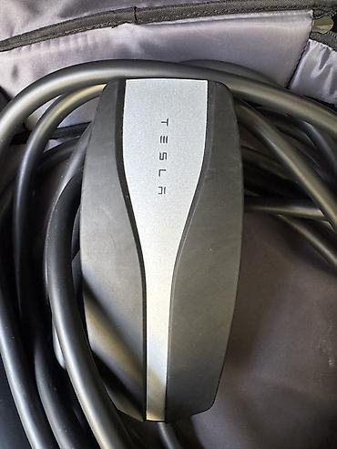 tesl: Портативное зарядное устройство Tesla (Mobile Connector) с кабелем и — 2