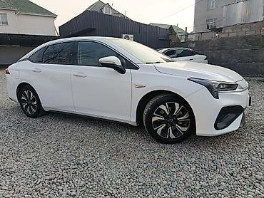 GAC: Просторный 5-местный кроссовер с современным салоном и панорамной — 5