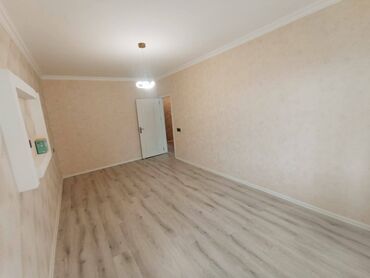 Köhnə tikili: Bakı, 2 otaqlı, Köhnə tikili, m. Əhmədli, 65 kv. m — 2