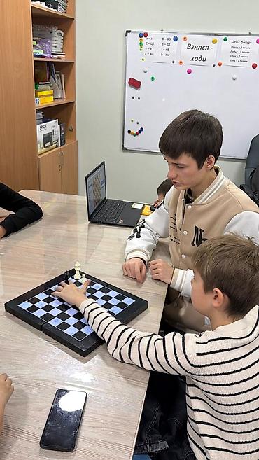 Другие курсы: Всем доброго времени суток! Меня зовут Святослав, мне 22 года. Я — 2