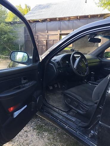 эшик б у: Ssangyong Rexton: 2008 г., 2.7 л, Кол менен иштөөчү, Дизель, Жол тандабас — 9