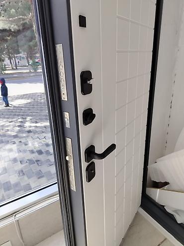 Qapılar və aksessuarlar: B-700 Iceriaclan 88ve 96 movcuddur Kateqoriya: Seyf qapıları Ölçü — 2