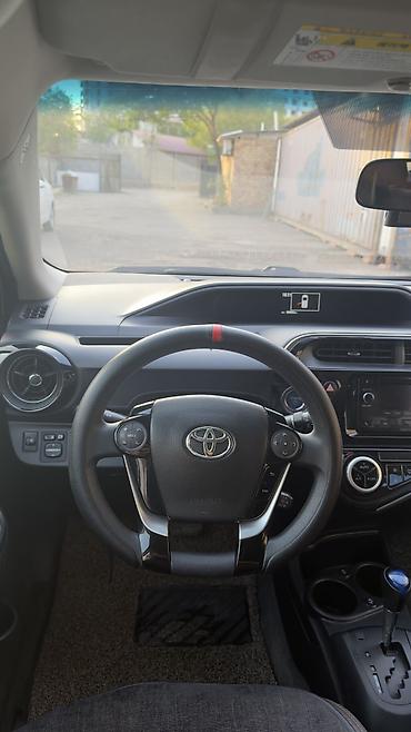 byd song plus dm: Toyota Prius C: 2019 г., 1.5 л, Вариатор, Гибрид, Хэтчбэк — 5