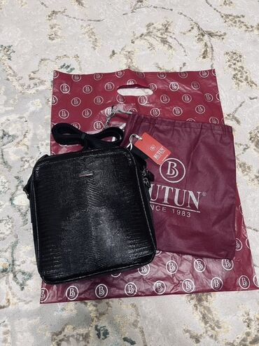 спортивное оборудование: Сумка BUTUN (Since 1983) НОВЫЙ НЕ ИСПОЛЬЗОВАННЫЙ - Формат: компактная
