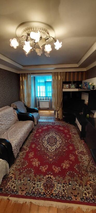 Uzunmüddətli kirayə mənzillər: Akim Abbasov kucesində bir otaqlı mənzil kirayə verilir. Tri Karonanan — 5