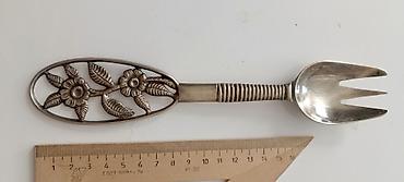 it səkilləri: Gümüş tonlu metal salat qaşığı (spork) - Üç dişli qaşıq ucu: həm — 2
