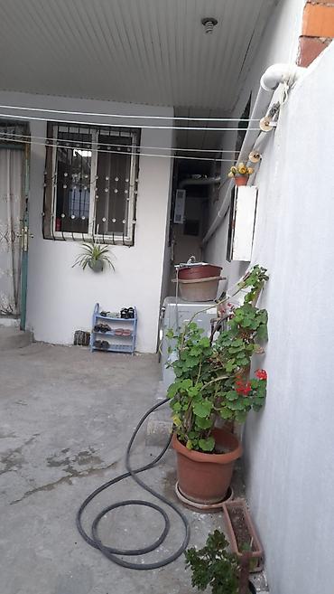 Həyət evləri və villalar: Qaraçuxur qəs. 2 otaqlı, 80 kv. m, Orta təmir — 3