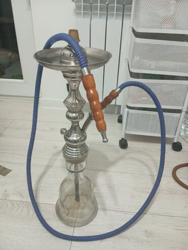 модель на маникюр: Кальяны (2 шт.) Описание: - Классические разборные кальяны на одну