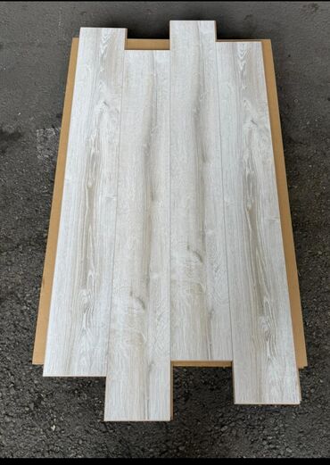 Laminat: Salam əziz musdərilər laminatlarmiz 31 32 33 klass olmagla 8 mm 10 mm -da lalafo.az — 28 Laminat: Salam əziz musdərilər laminatlarmiz 31 32 33 klass olmagla 8 mm 10 mm — 28