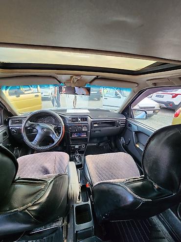 Продажа авто: Opel Vectra: 1993 г., Лифтбек — 5