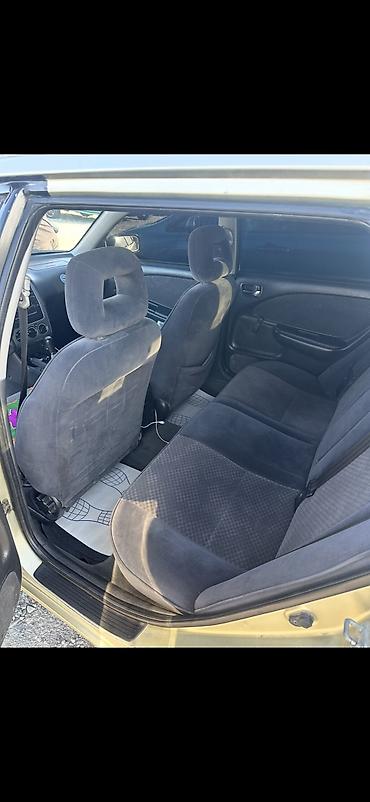 avens: Toyota Avensis: 2001 г., 1.8 л, Механика, Бензин, Универсал — 3