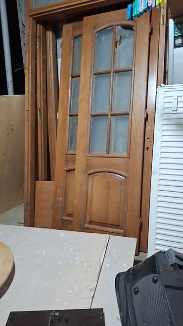islenmis seyf qapi: Palid qapilardi 
2 si 1.35 2.67 sm 
1 ri ise 1.10 2.67 sm — 1