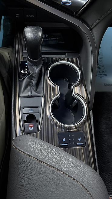Toyota: Toyota Camry: 2020 г., 2.5 л, Автомат, Бензин, Седан — 8