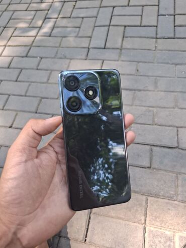 телефон флай fs459 nimbus 16: Tecno Spark 10C, 8 ГБ, 2 SIM