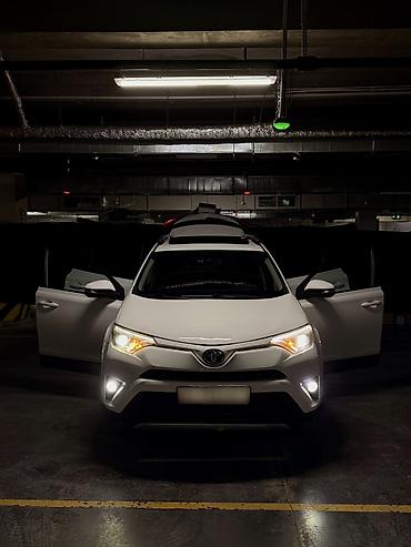 Toyota: Toyota RAV4: 2018 г., 2.5 л, Автомат, Бензин, Кроссовер — 1